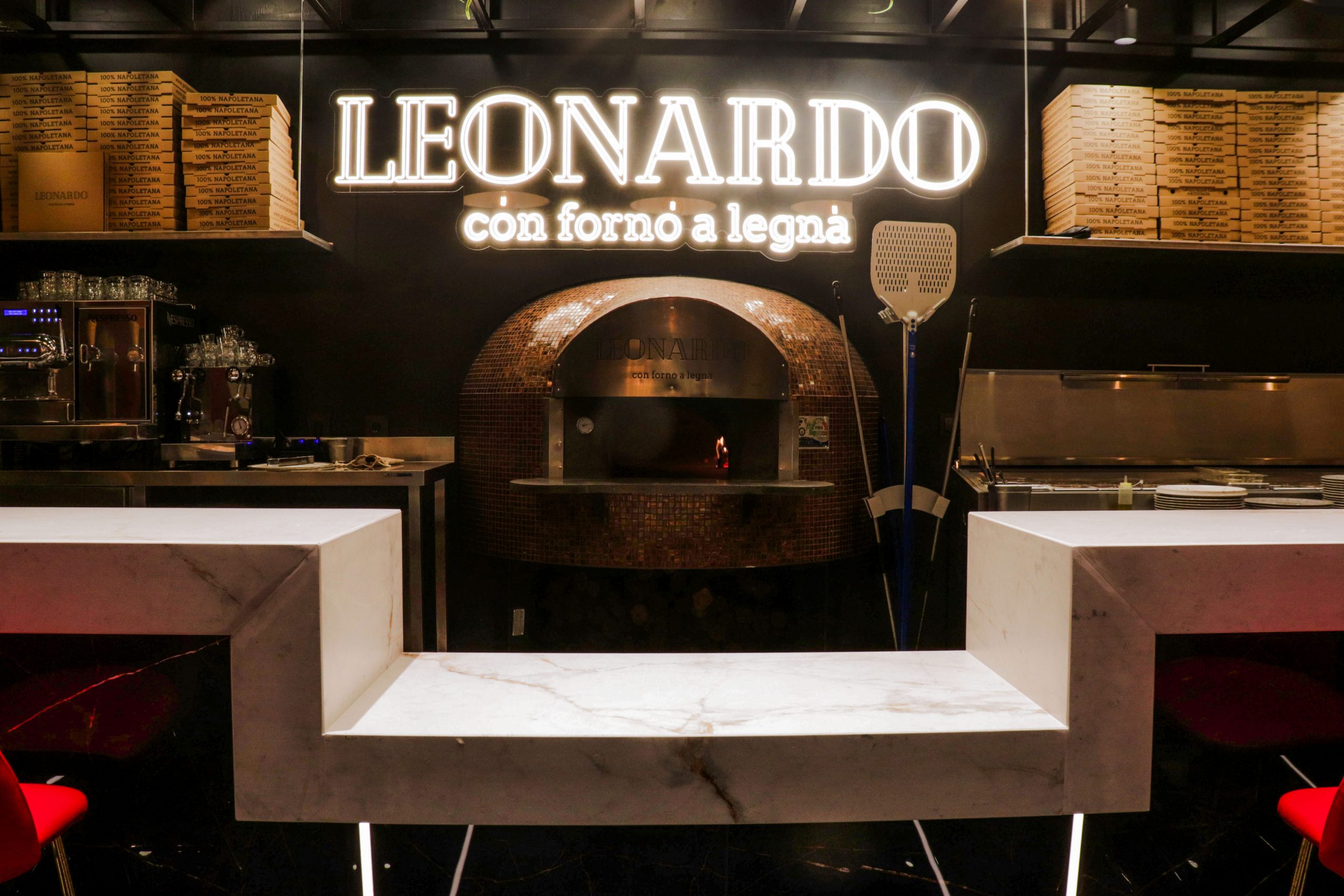 Opinión de Pizzería Leonardo 1 Pizzería Leonardo: opinión sincera y análisis de su pizza artesanal